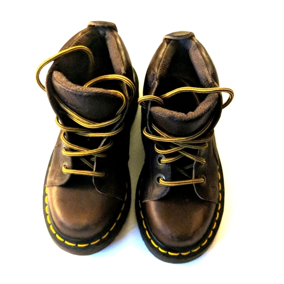 dr martens boots size 3